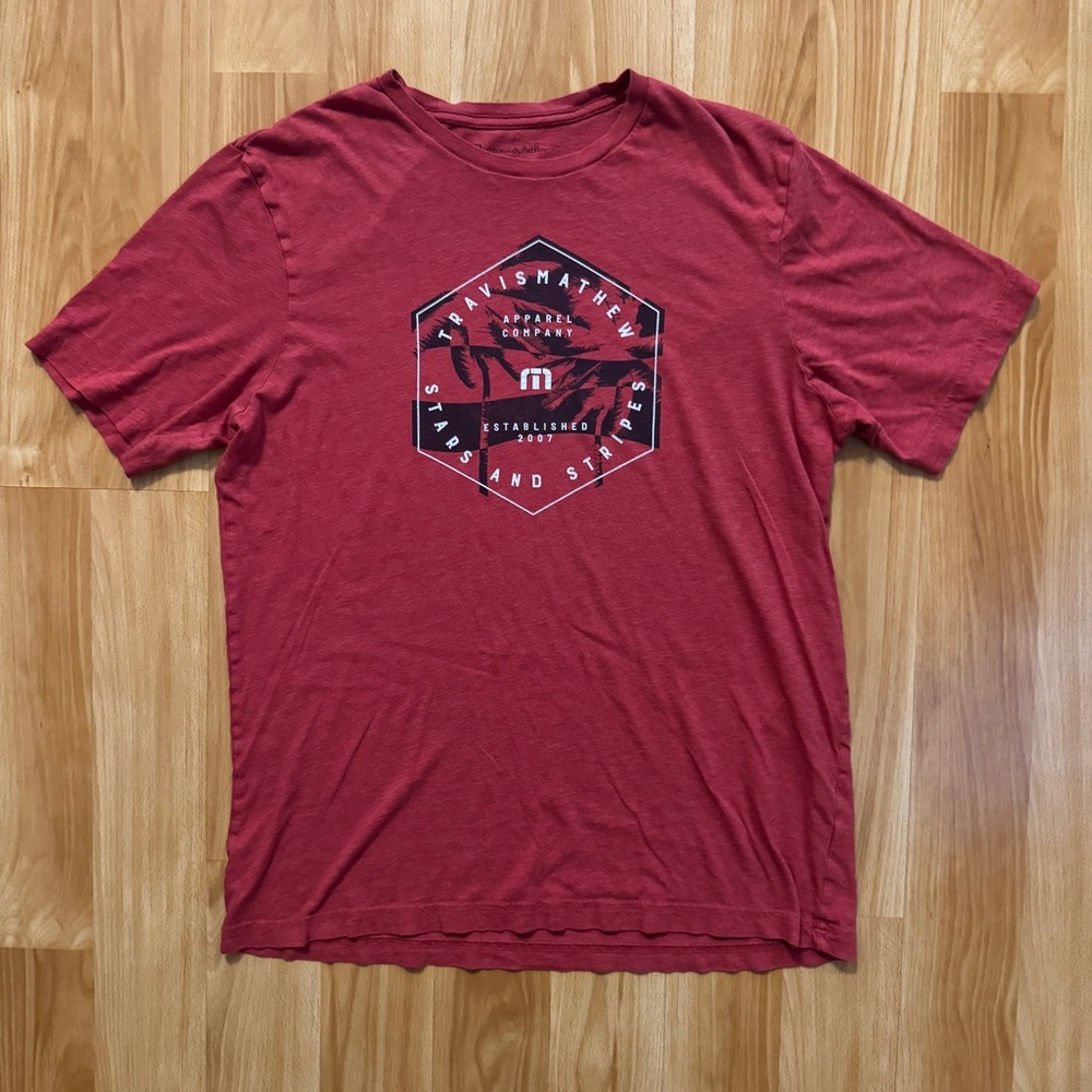 TravisMathew Lightweight Performance Tee T Shirt- Men’s Large